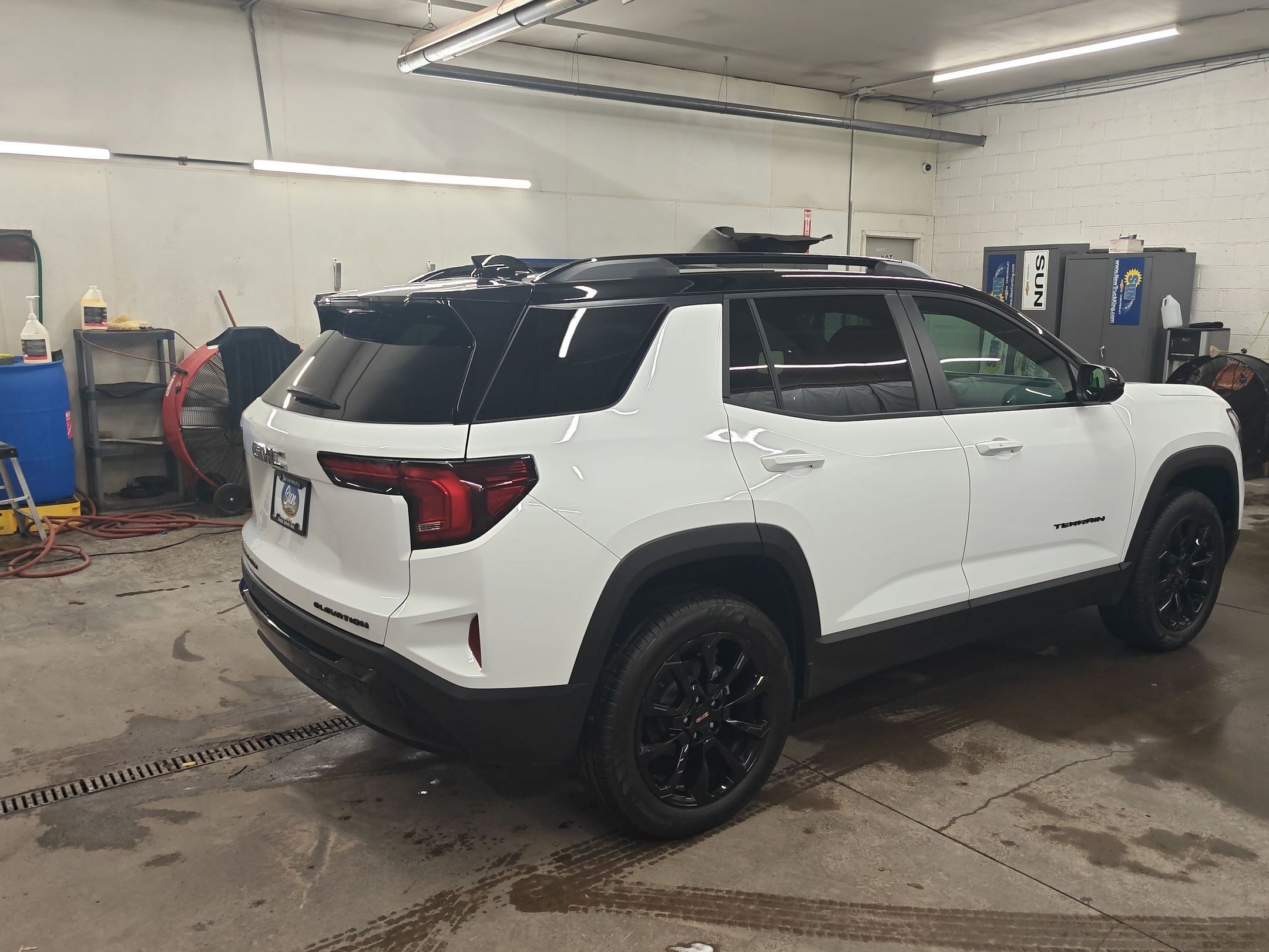 Used 2026 GMC Terrain Elevation w/ Elevation Premium Package image 9