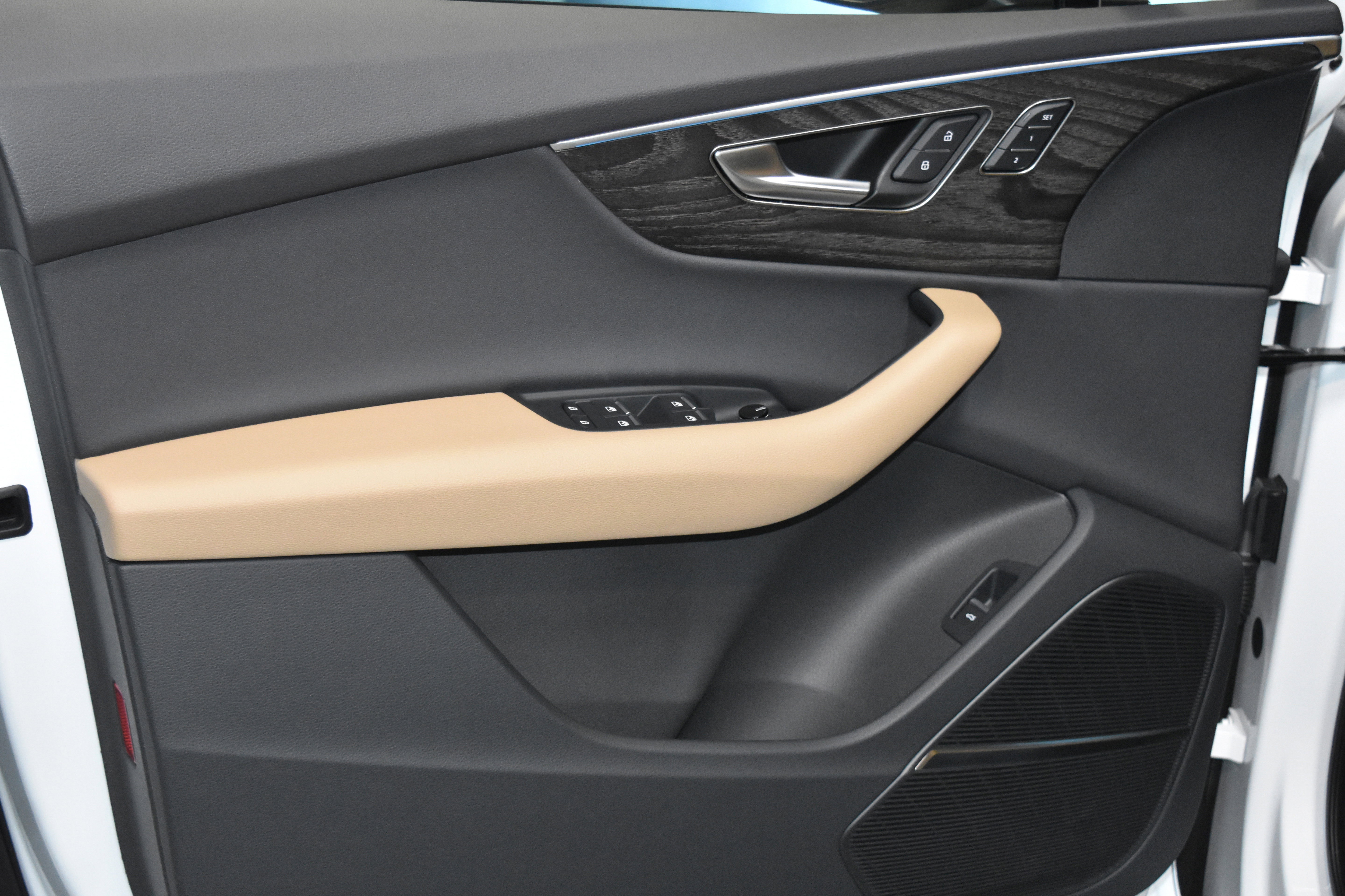 New 2026 Audi Q7 2.0T Premium image 3