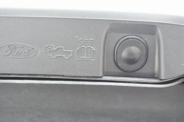 Used 2024 Ford F150 Lightning Lariat image 63