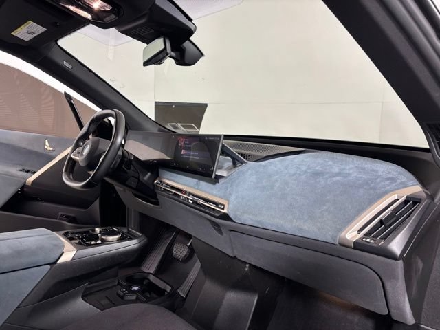 Certified 2023 BMW iX xDrive50 w/ Sport Package AWD/4WD image 22