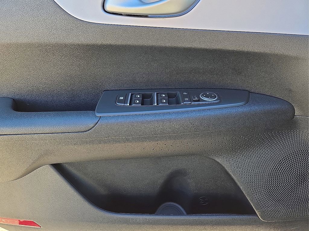 Used 2024 Kia Forte LXS image 20