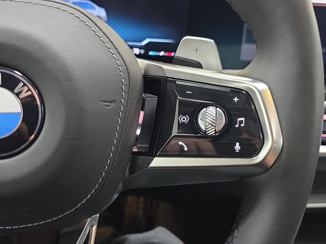 Certified 2025 BMW 740i xDrive AWD/4WD image 14