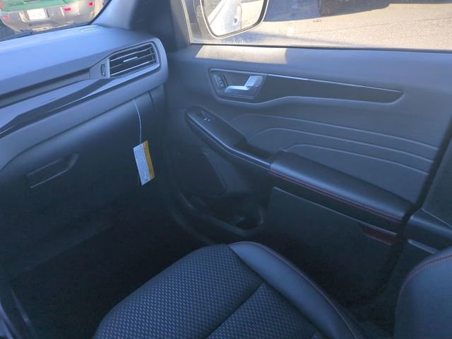 New 2026 Ford Escape ST-Line w/ Tech Pack #1 image 17