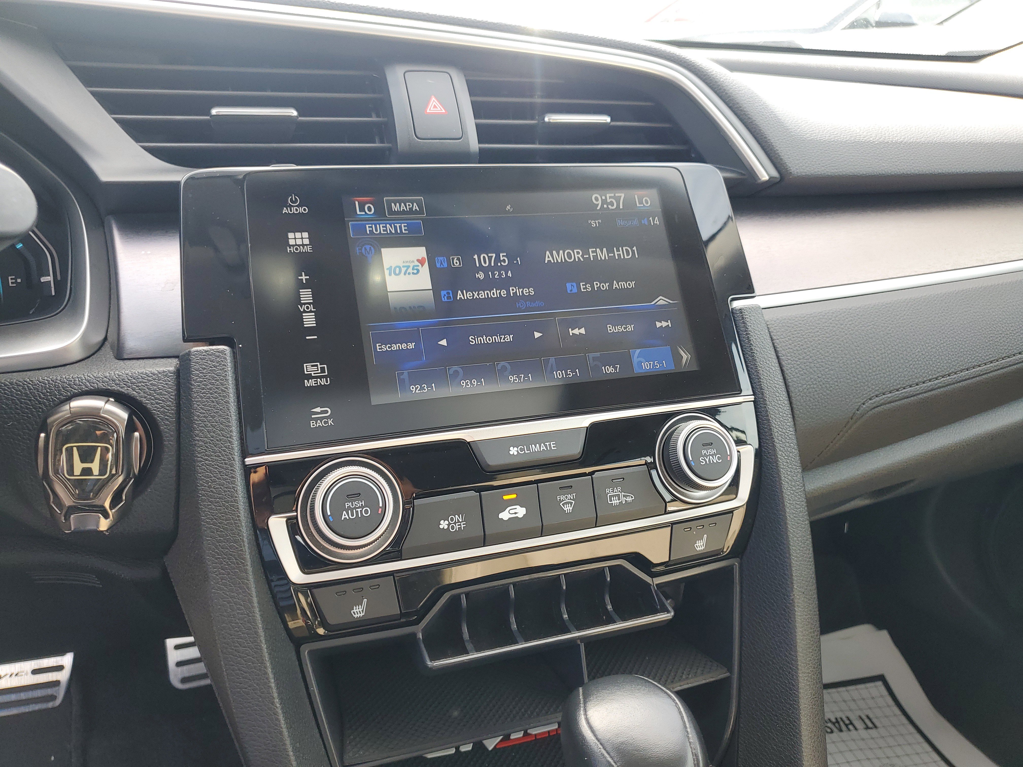 Used 2017 Honda Civic Touring image 21