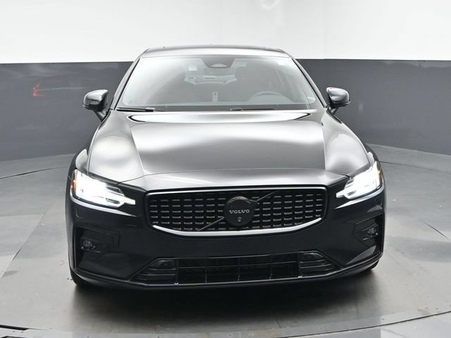 Used 2024 Volvo S60 B5 Plus w/ Climate Package FWD image 2