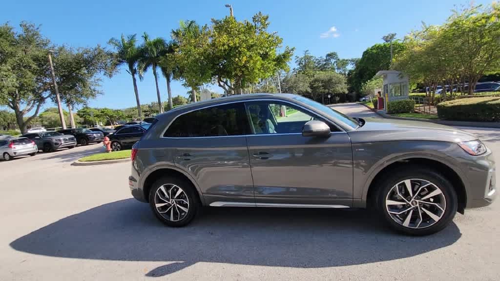 Certified 2024 Audi Q5 2.0T Premium w/ Convenience Package AWD/4WD image 9