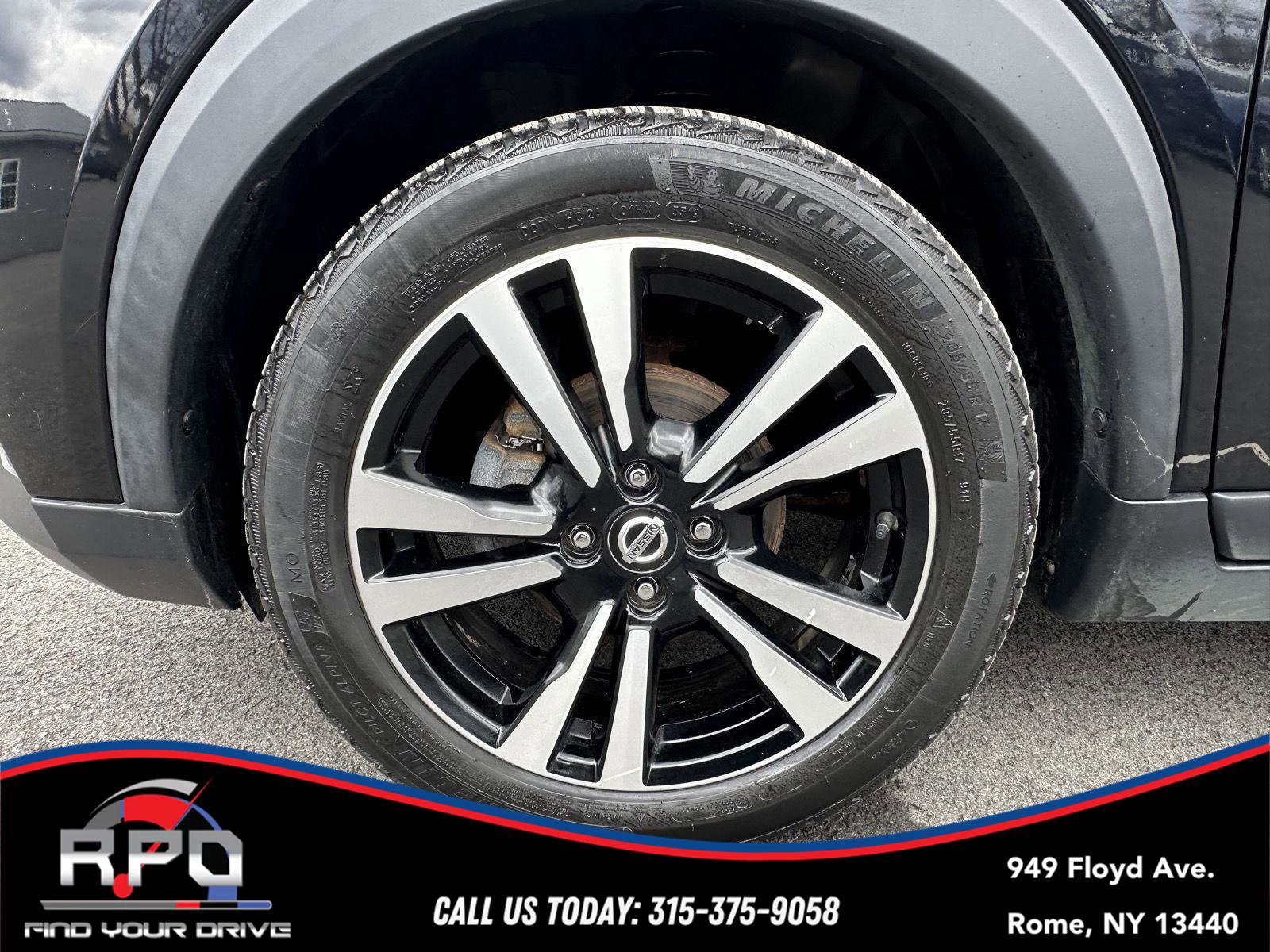 Used 2019 Nissan Kicks SV image 10