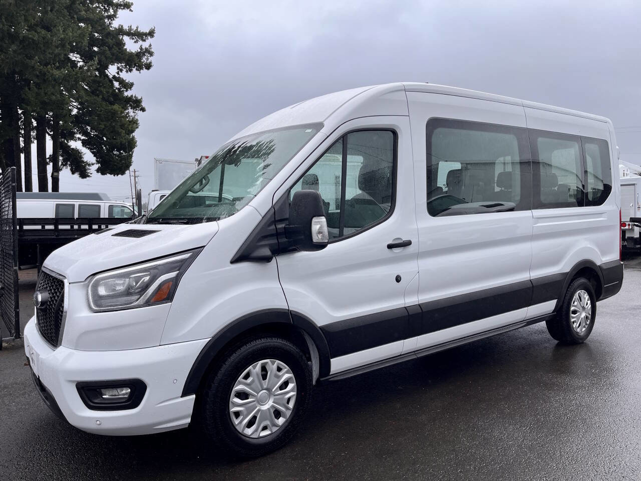 Used 2023 Ford Transit 350 XLT image 7