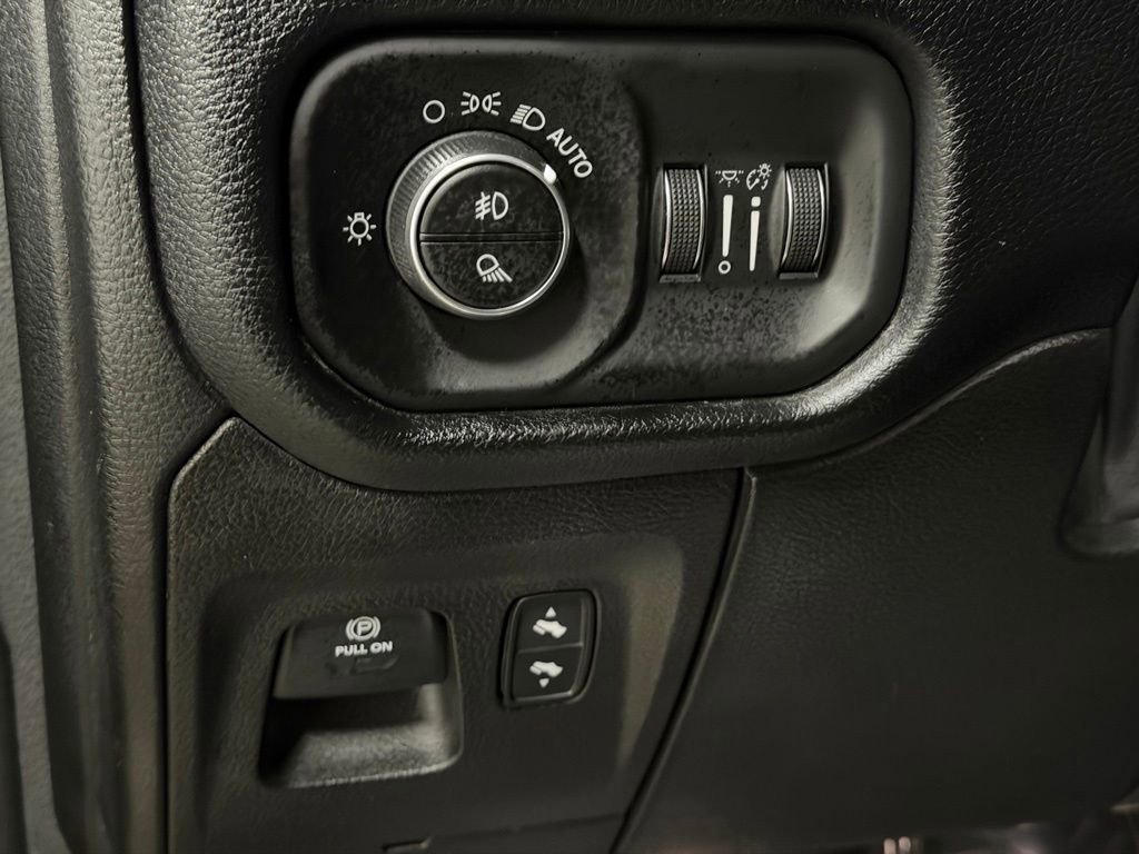 Used 2021 RAM 1500 Laramie w/ Advanced Safety Group image 33