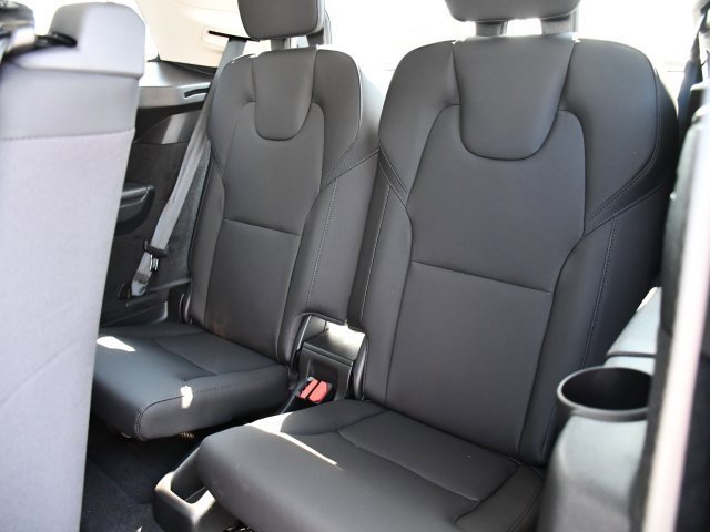 New 2026 Volvo XC90 B6 Plus w/ Protection Package Premier image 21