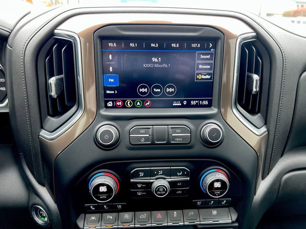 Certified 2019 Chevrolet Silverado 1500 High Country w/ Technology Package image 13