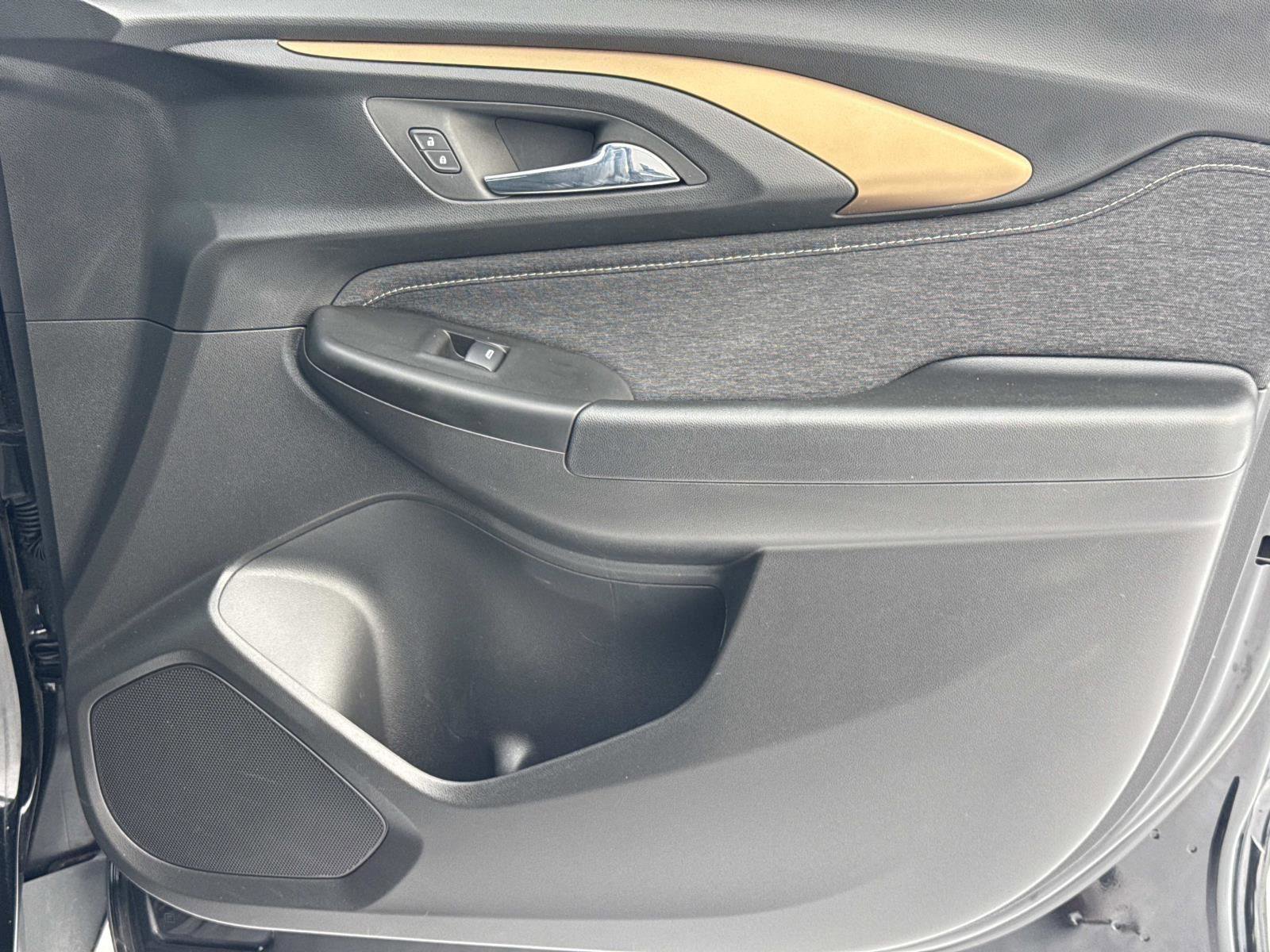 Used 2023 Chevrolet TrailBlazer ACTIV w/ Convenience Package image 18