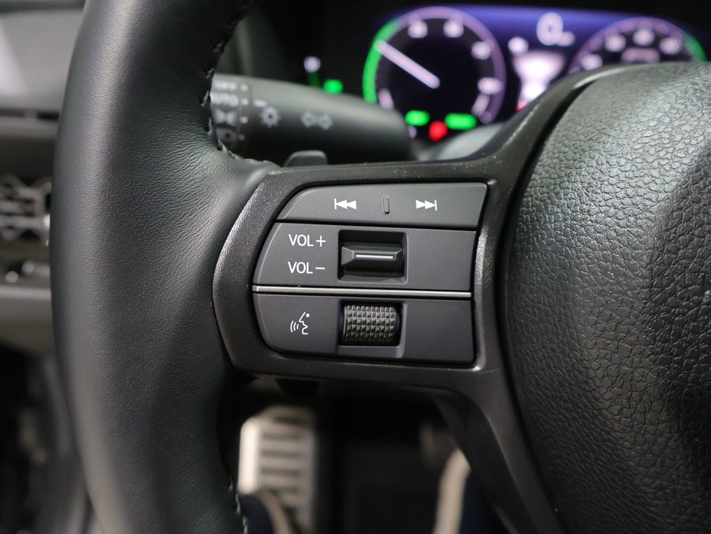 Used 2025 Honda Accord Sport image 37