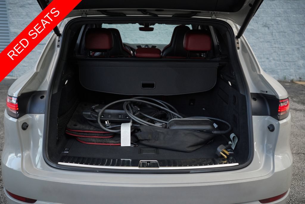 Used 2021 Porsche Cayenne Turbo S AWD/4WD image 40