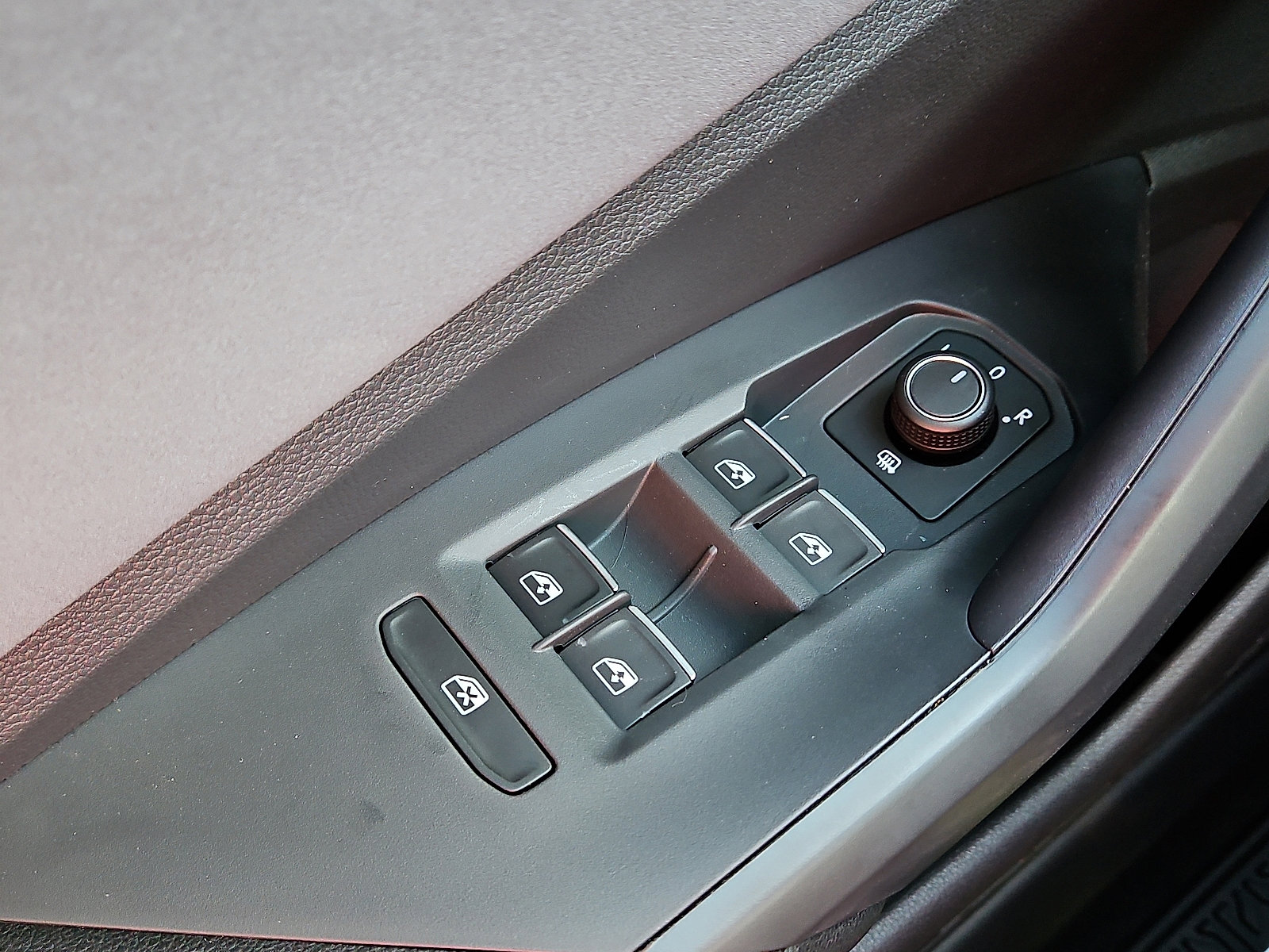 New 2026 Volkswagen Jetta SE image 13