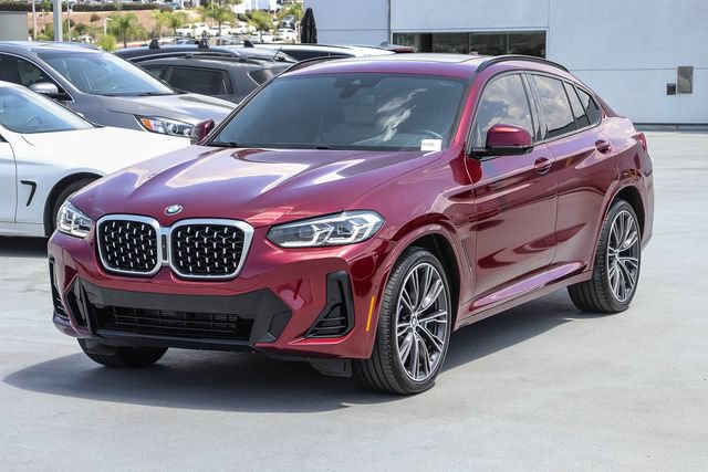 Used 2022 BMW X4 xDrive30i w/ M Sport Package 2 AWD/4WD image 3