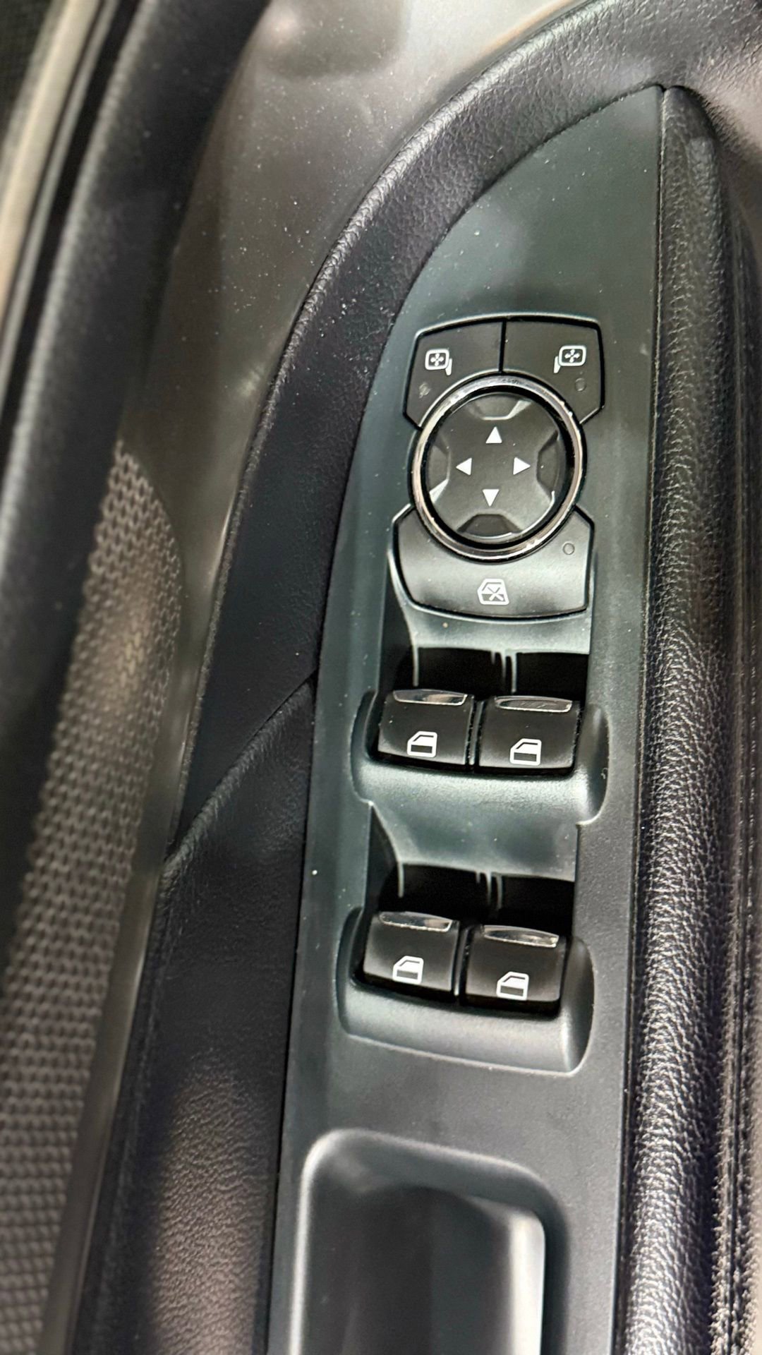 Used 2018 Ford Explorer XLT w/ Equipment Group 201A image 43