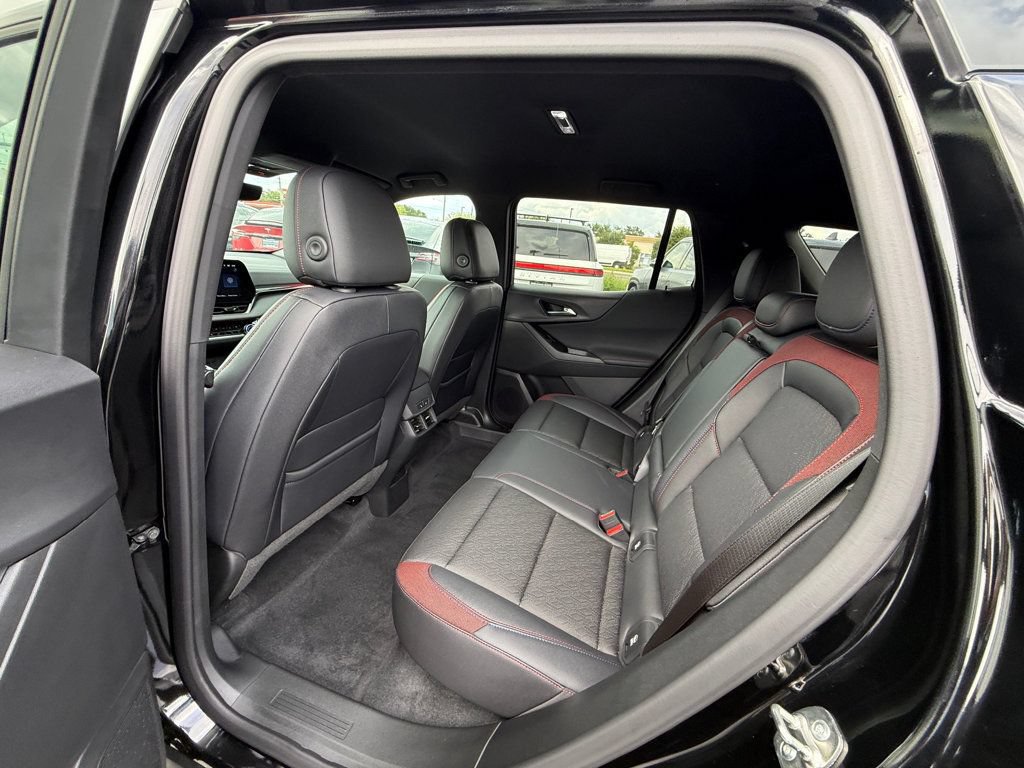 Used 2026 Chevrolet Equinox RS w/ Convenience Package III FWD image 25