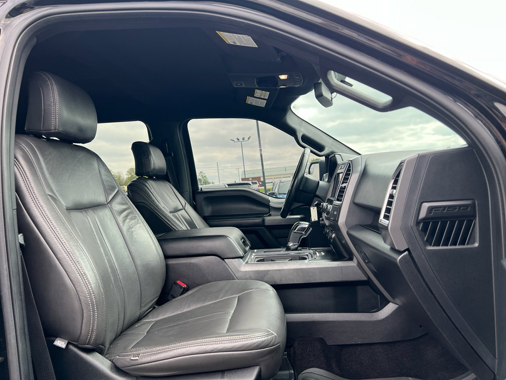 Used 2016 Ford F150 XLT w/ Equipment Group 302A Luxury AWD/4WD image 17