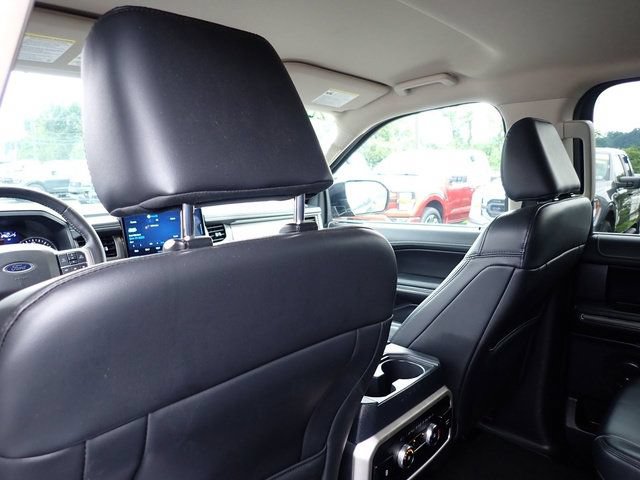 Used 2024 Ford Expedition XLT AWD/4WD image 19