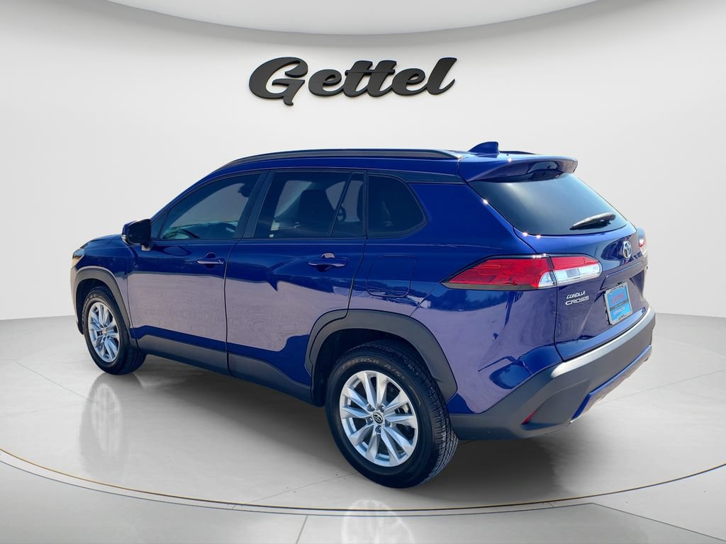 Certified 2023 Toyota Corolla Cross LE FWD image 7