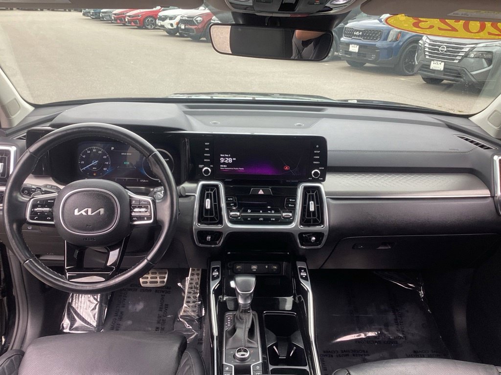 Used 2023 Kia Sorento SX AWD/4WD image 19