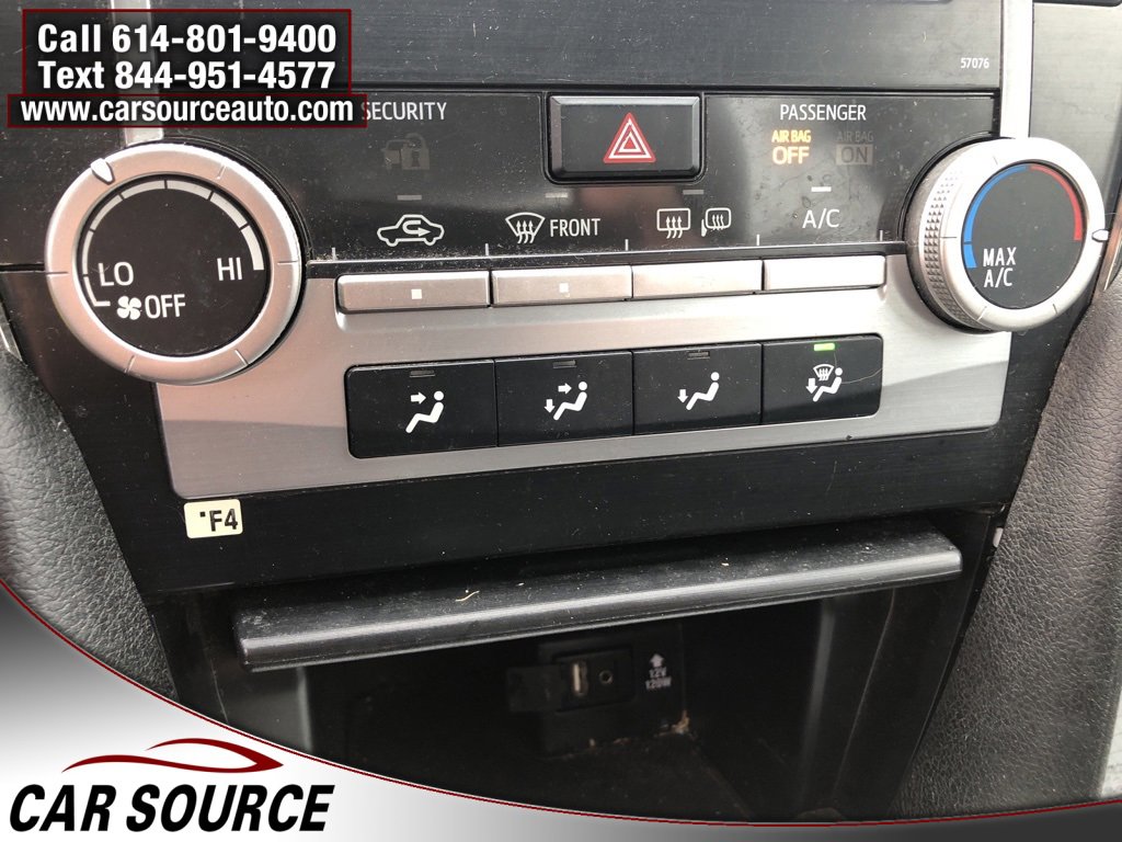 Used 2014 Toyota Camry L image 20