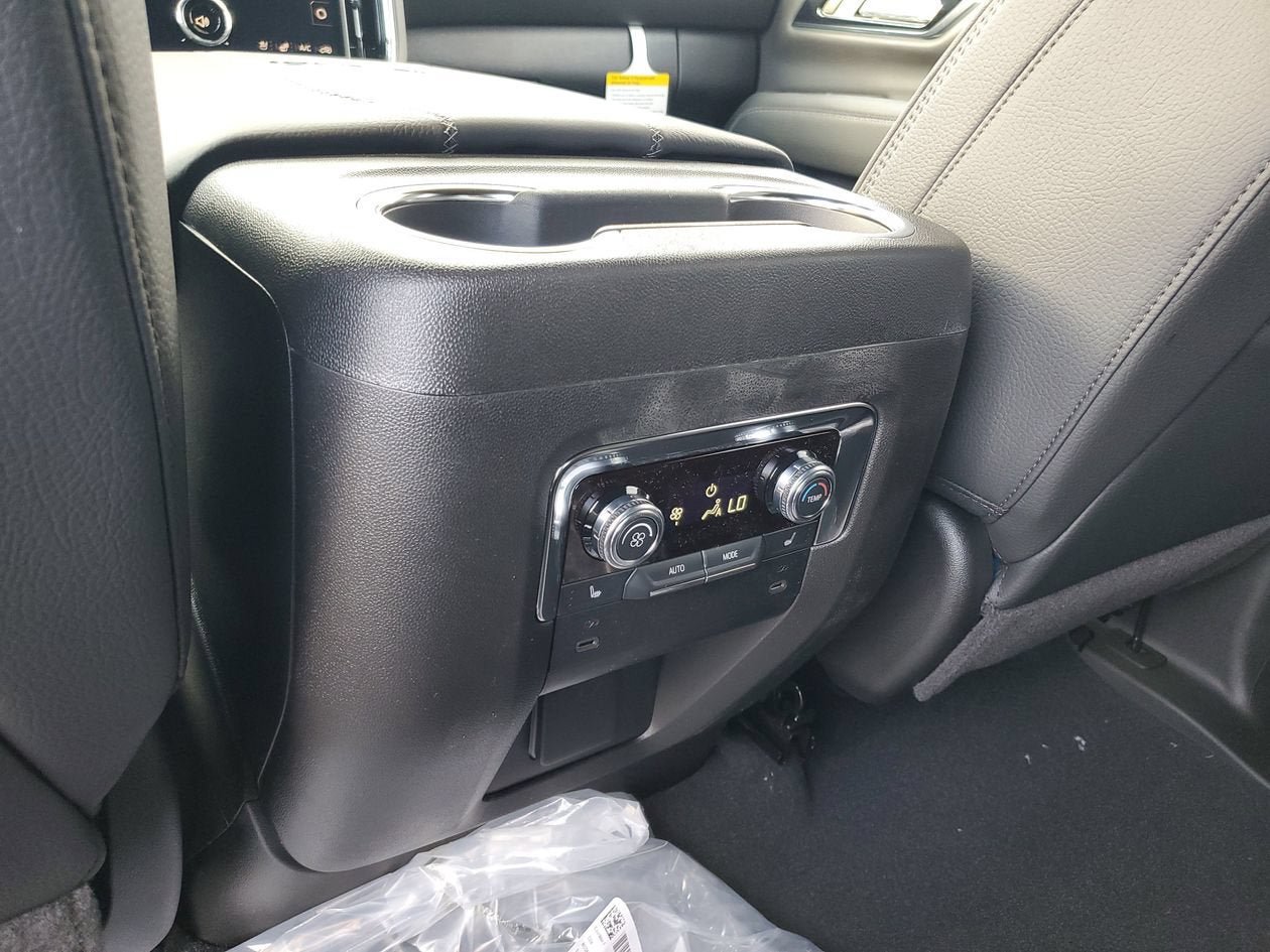 New 2026 GMC Yukon XL Denali w/ Sun & Power Step Package AWD/4WD image 16