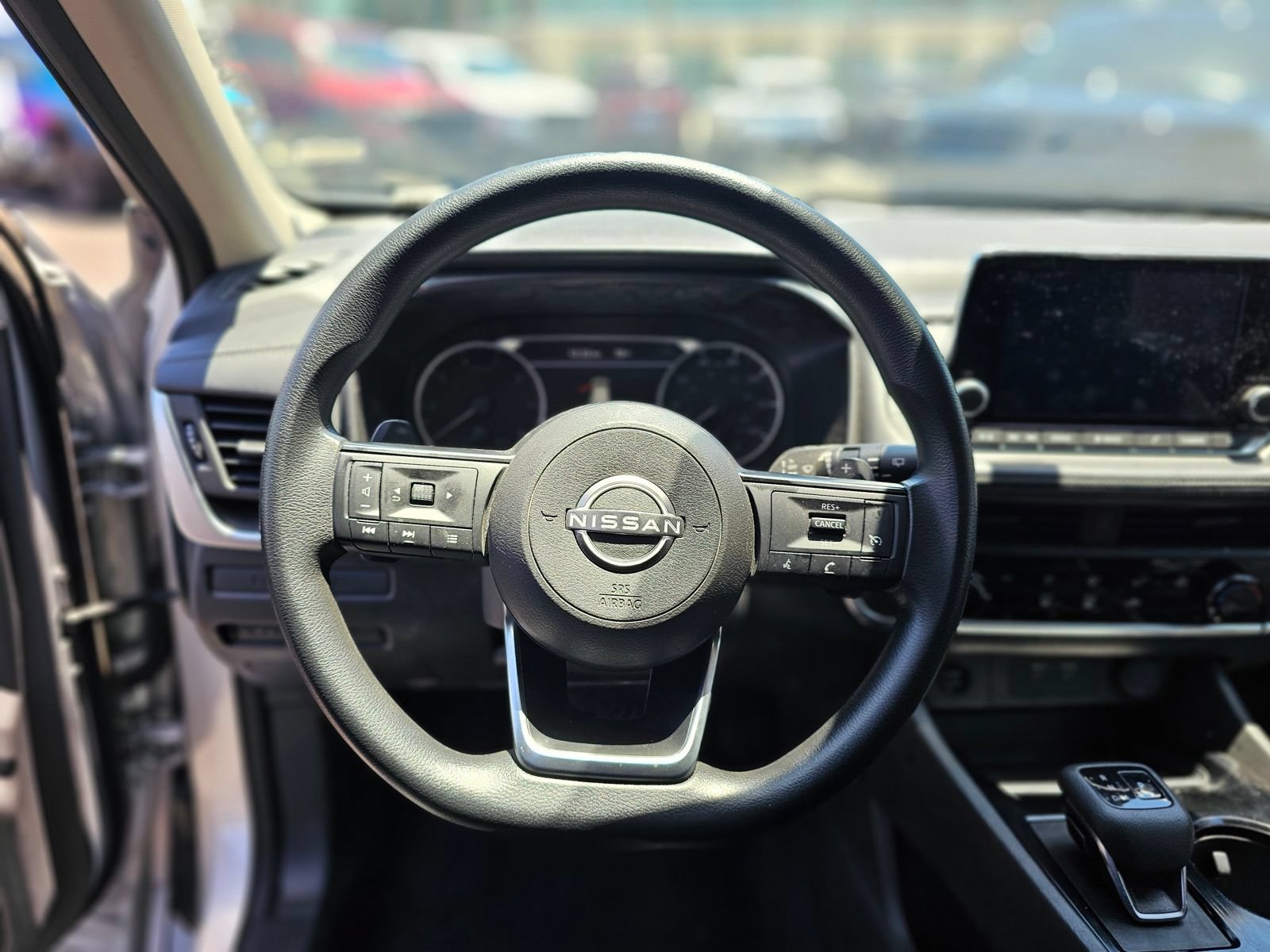 Used 2024 Nissan Rogue S FWD image 21