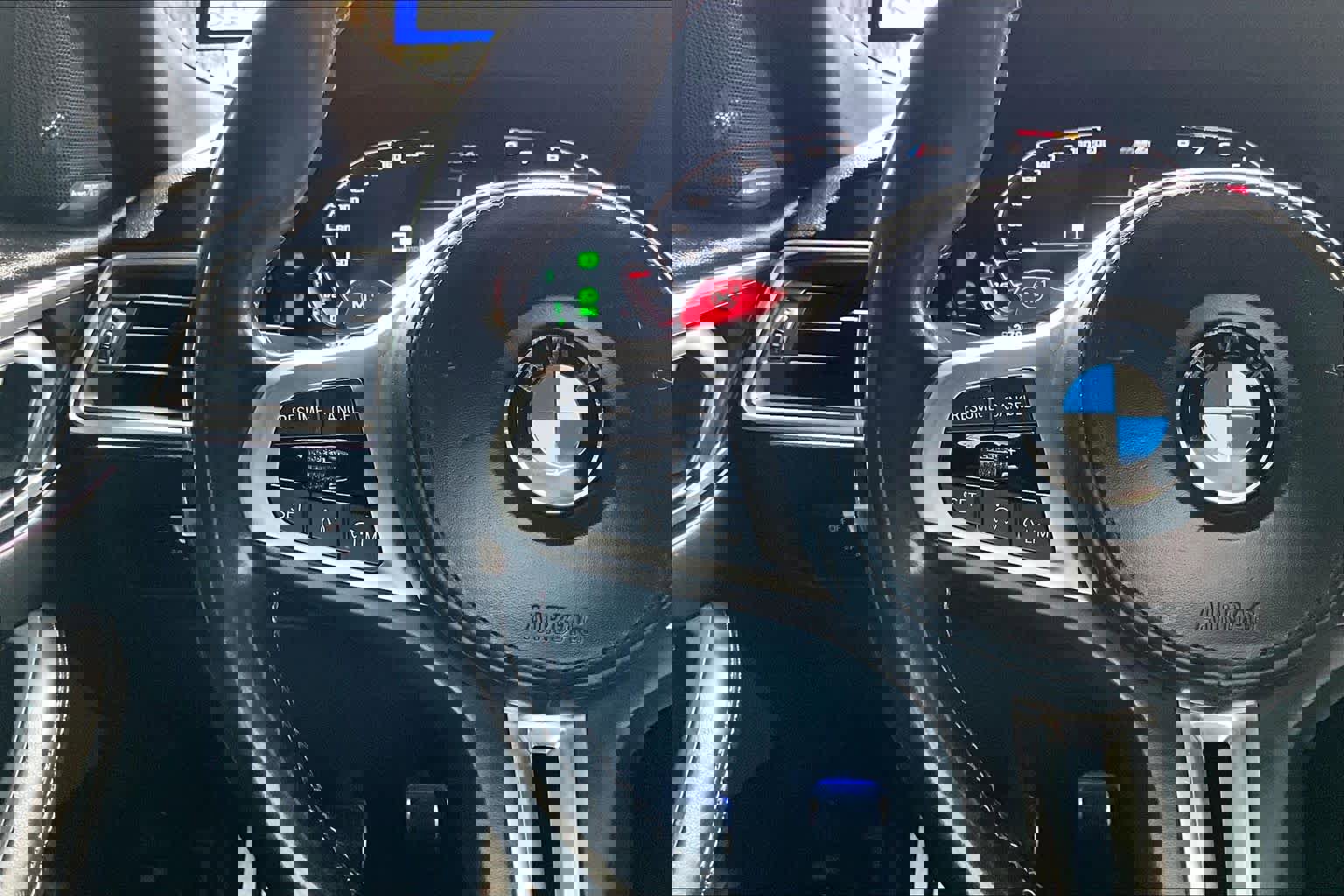 Used 2021 BMW M4 Coupe w/ M Driver's Package image 23