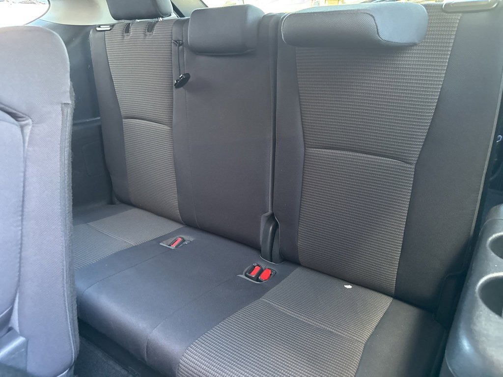 Used 2022 Toyota Highlander L image 9