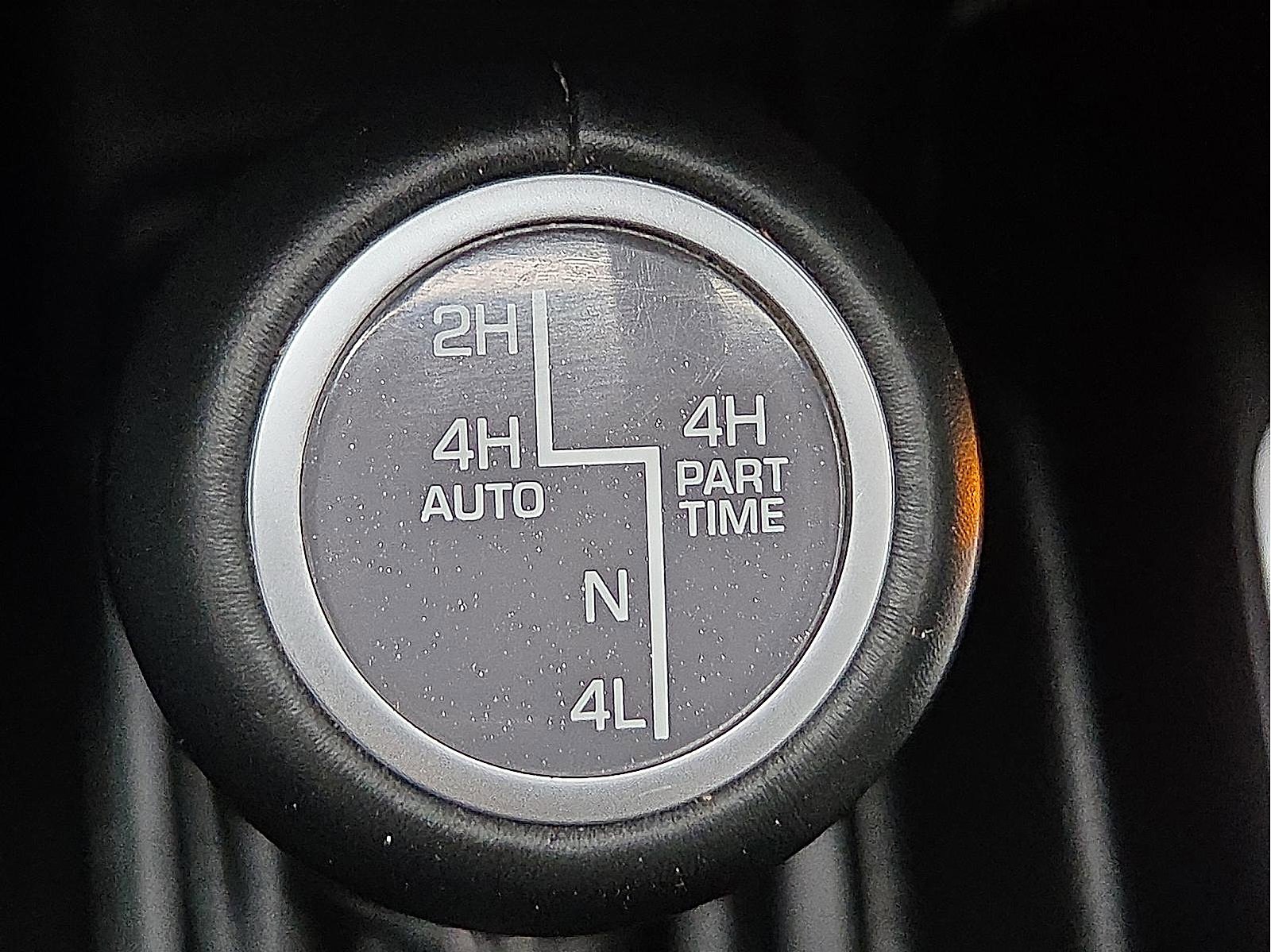 Used 2022 Jeep Wrangler Unlimited Sahara w/ Cold Weather Group image 18