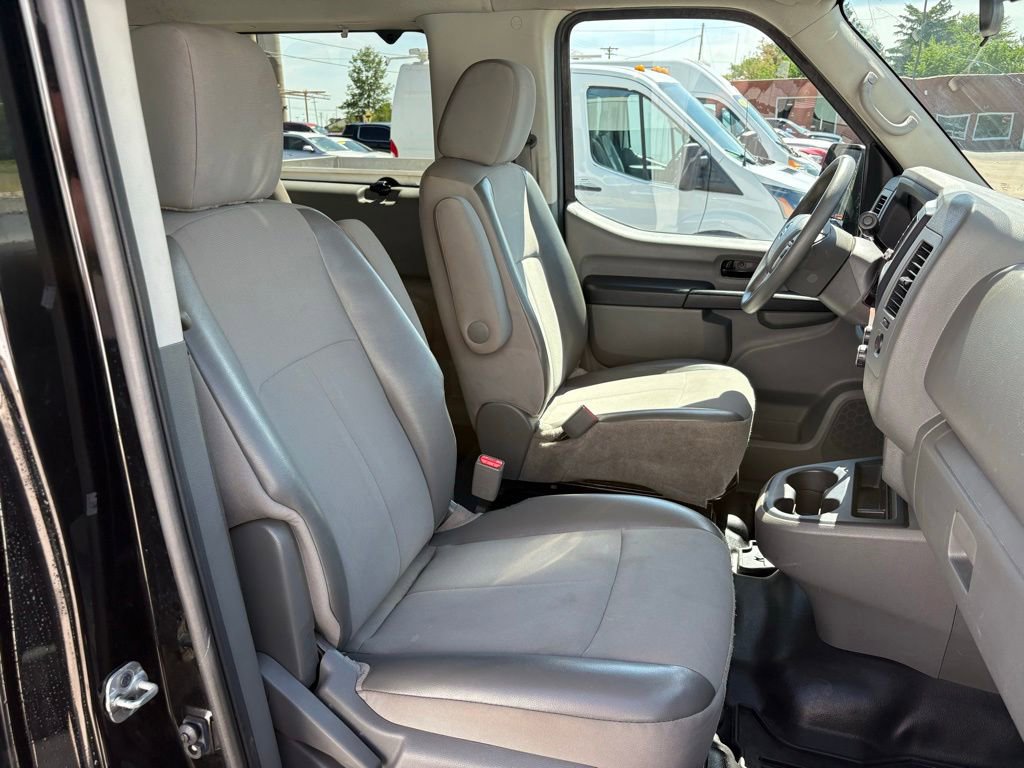 Used 2020 Nissan NV 3500 S RWD image 15
