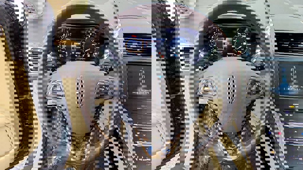 Used 2015 Lincoln MKZ AWD w/ Equipment Group 102A Reserve image 14