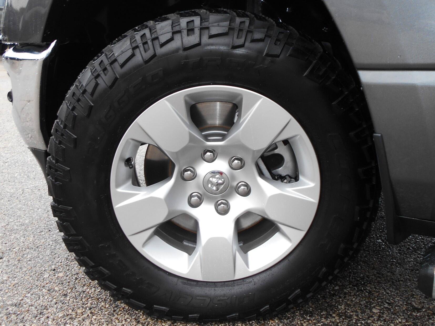 Certified 2019 RAM 1500 Big Horn AWD/4WD image 10