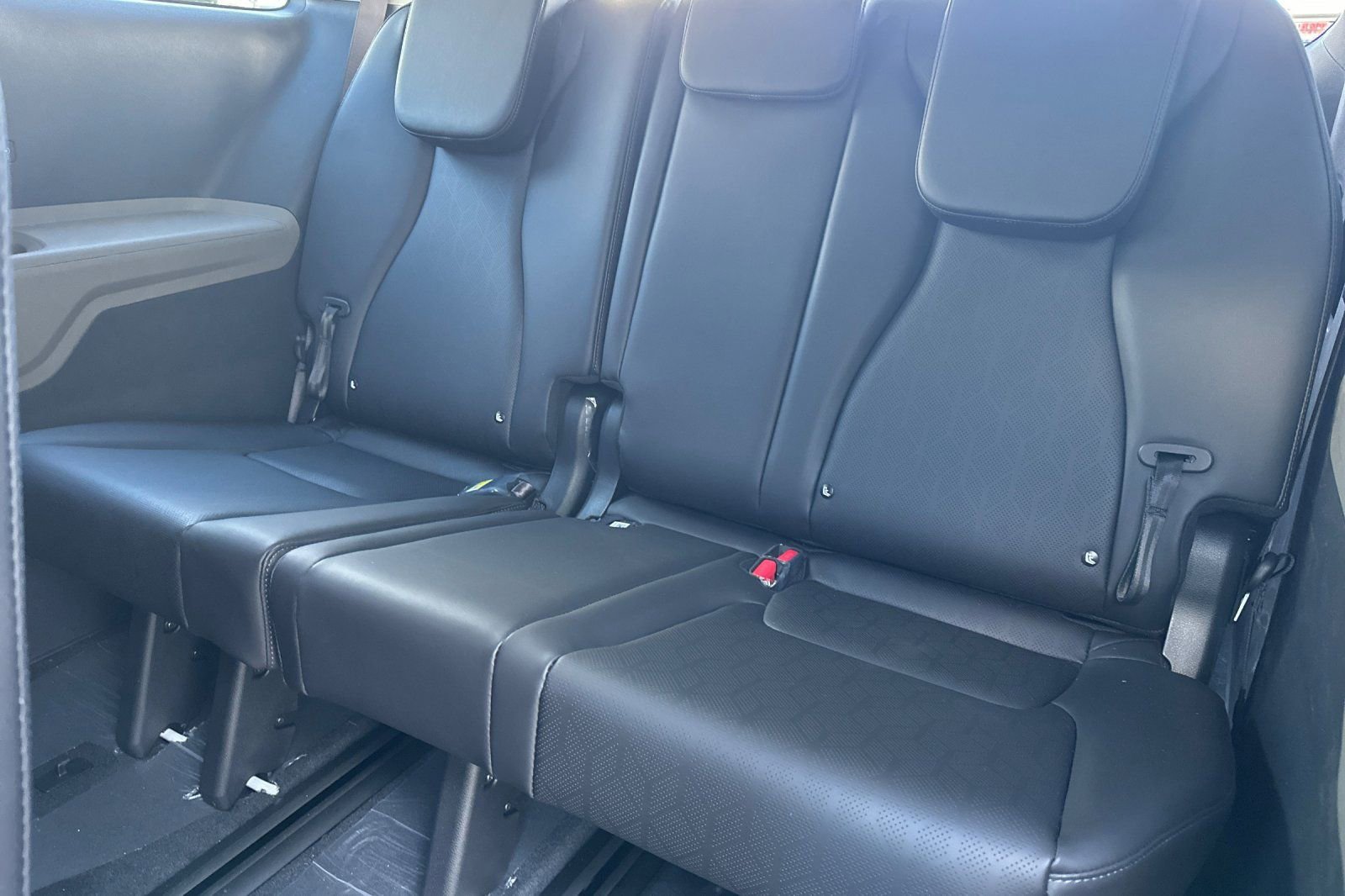 New 2026 Kia Carnival LXS image 15