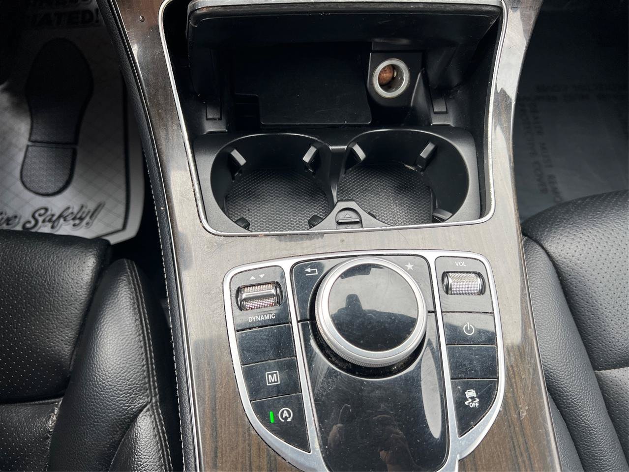 Used 2019 Mercedes-Benz GLC 300 4MATIC image 27