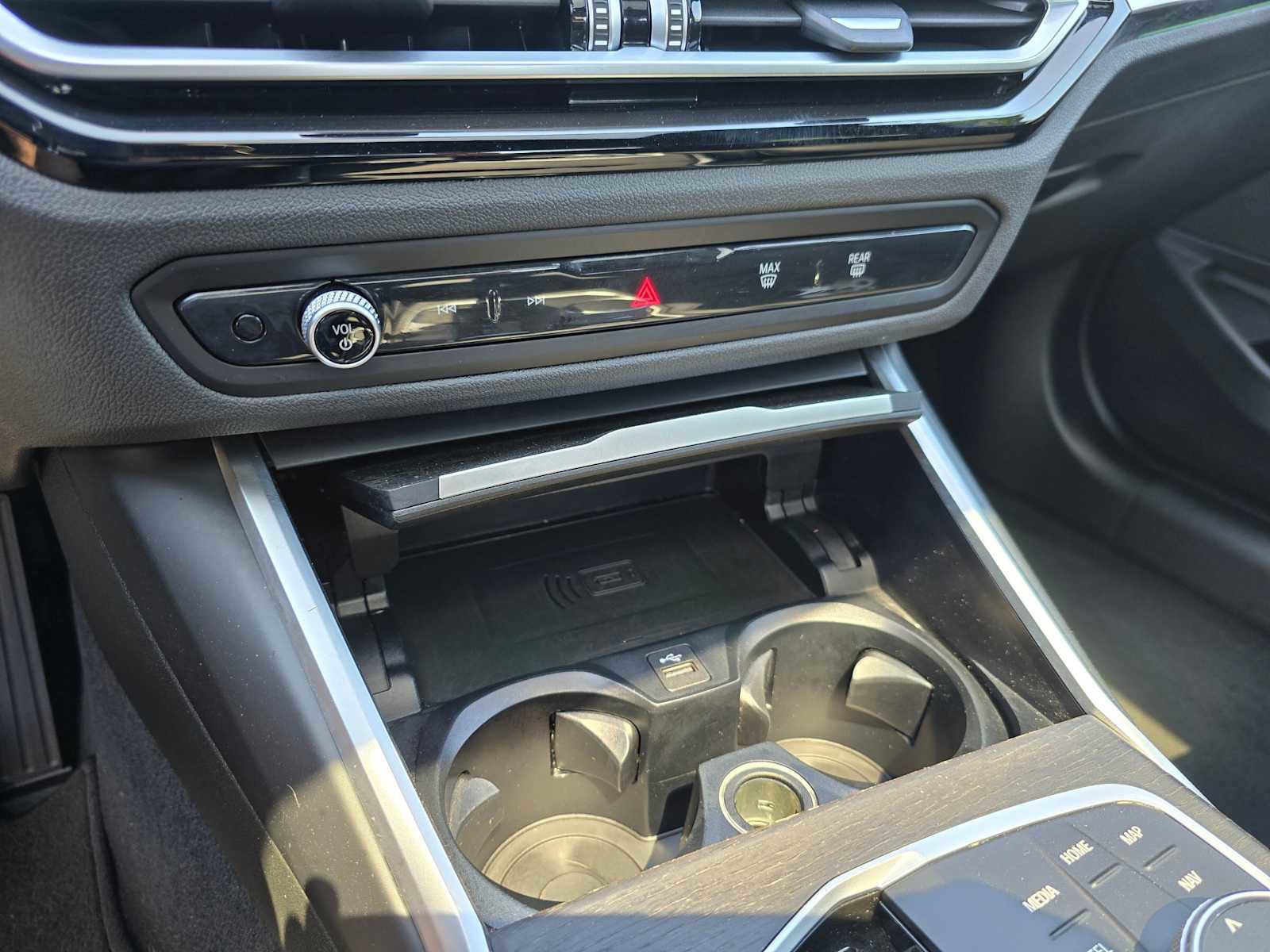 Used 2024 BMW 330i xDrive 330i xDrive w/ Convenience Package image 32