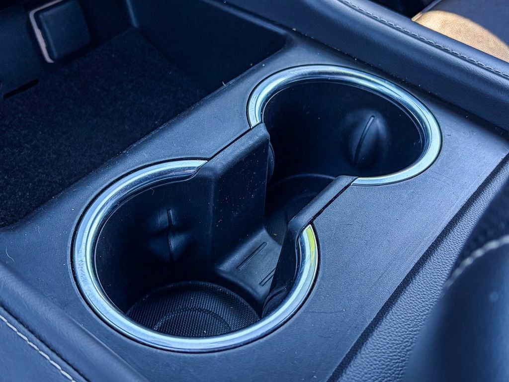 Used 2023 Chevrolet Suburban Premier image 35