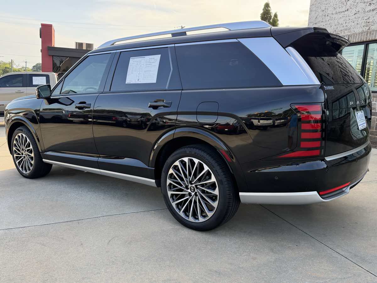 Used 2026 Hyundai Palisade Calligraphy AWD/4WD image 8