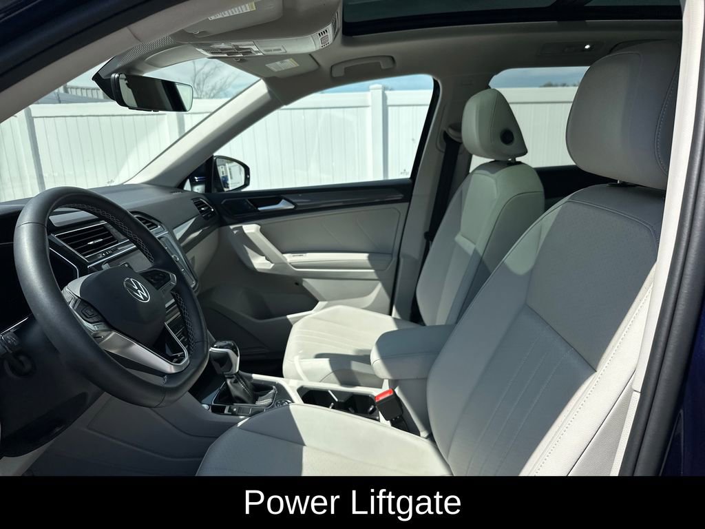 Used 2024 Volkswagen Tiguan SE image 9