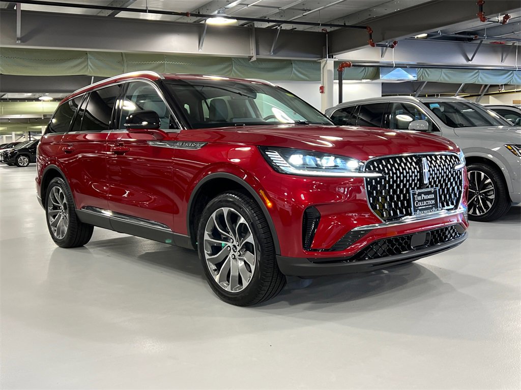 Used 2025 Lincoln Aviator Reserve w/ Illumination Package image 1