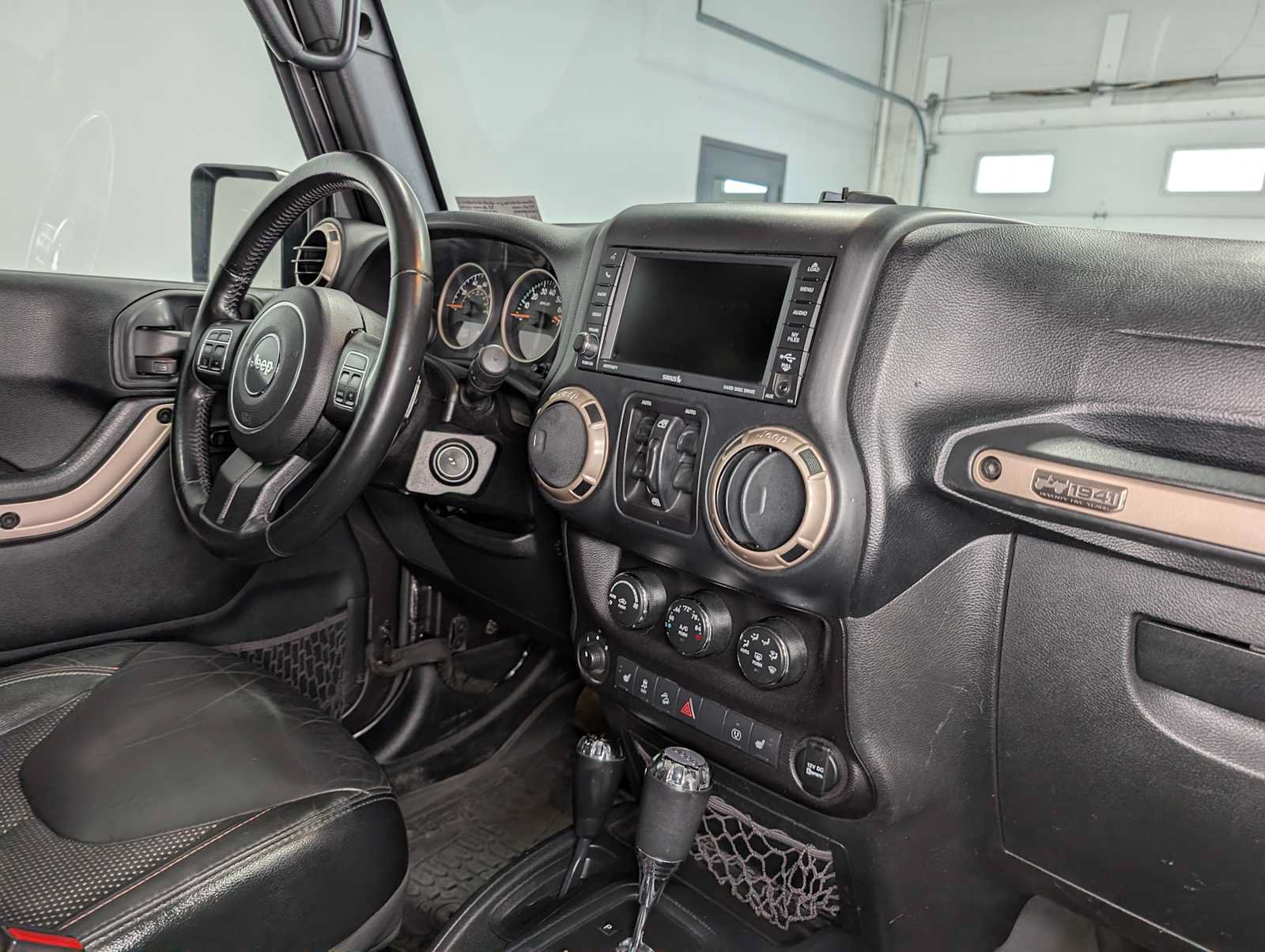 Used 2016 Jeep Wrangler Unlimited Sahara AWD/4WD image 41