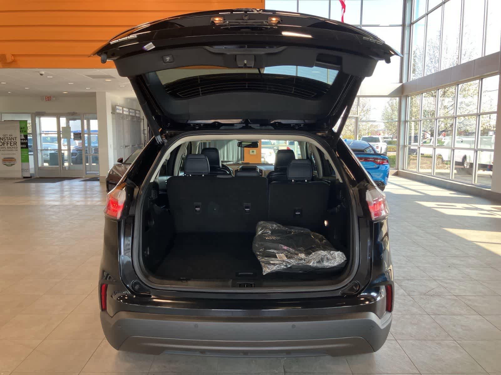 Used 2022 Ford Edge SEL w/ Sport Appearance Package AWD/4WD image 28