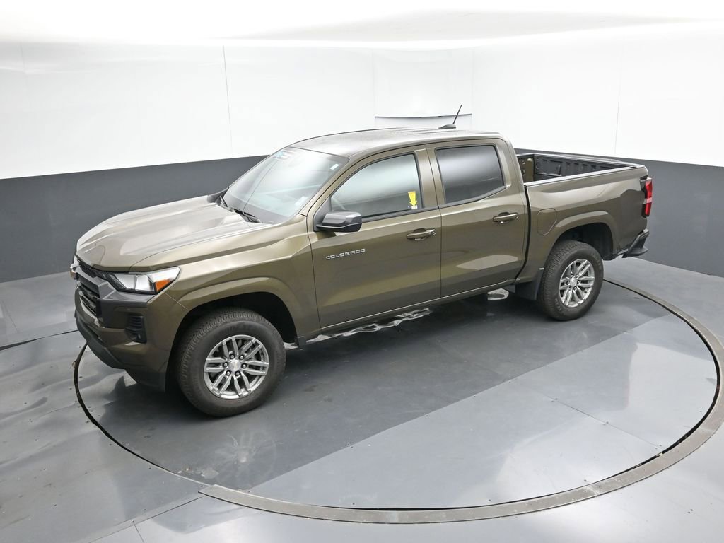 Used 2024 Chevrolet Colorado LT w/ LT Convenience Package image 42
