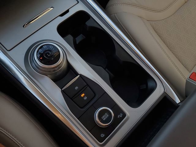 Certified 2023 Ford Explorer Platinum w/ Technology Package image 24