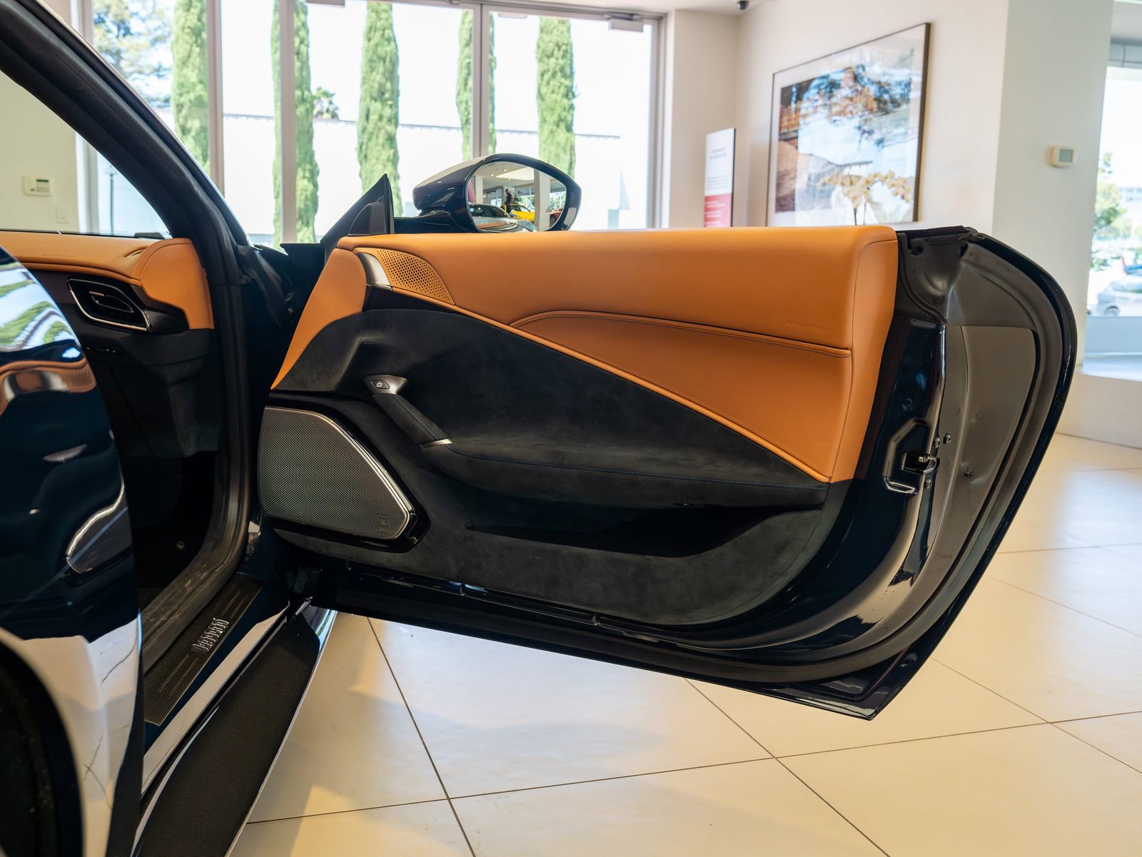 Used 2025 Ferrari Roma Spider RWD image 25