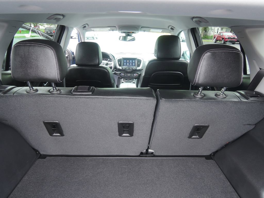 Used 2024 GMC Terrain SLT w/ Elevation Edition FWD image 28