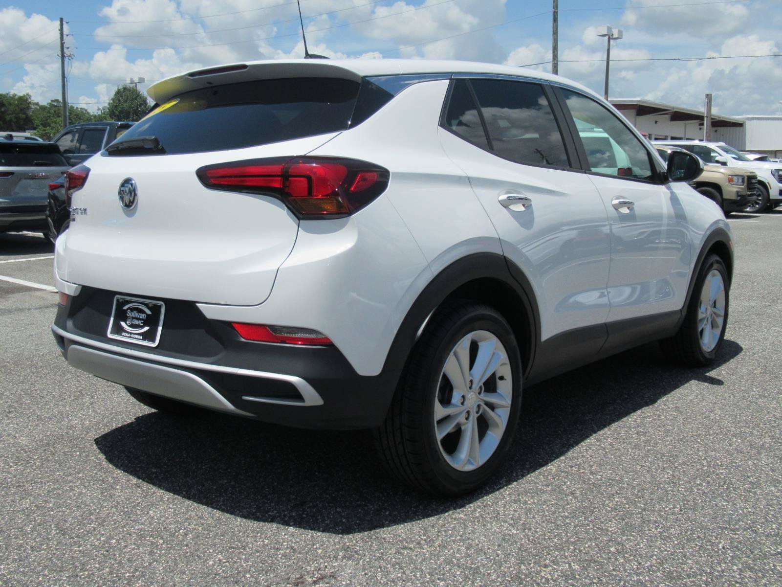 Used 2023 Buick Encore GX Preferred w/ Cold Weather Comfort Package FWD image 7