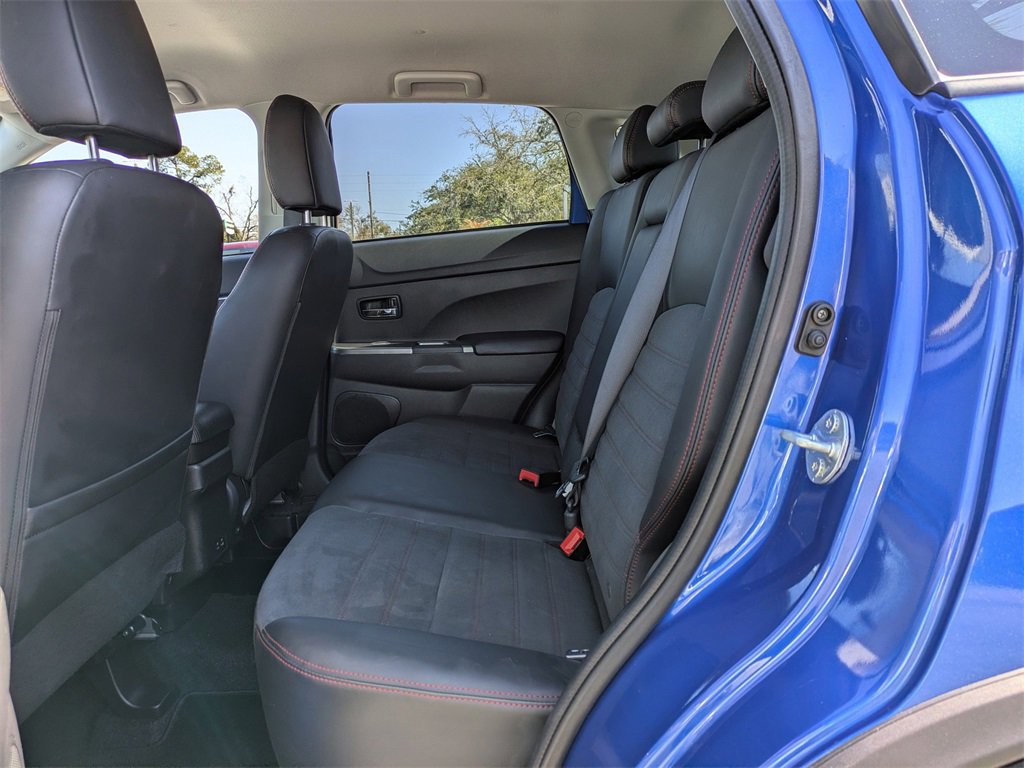 Used 2025 Mitsubishi Outlander Sport SE image 13